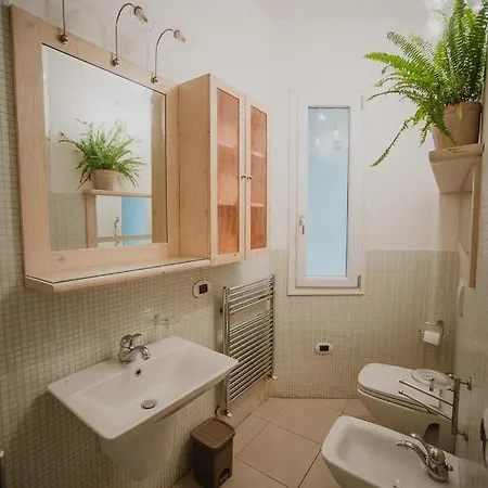 Alle Mura Di Верона