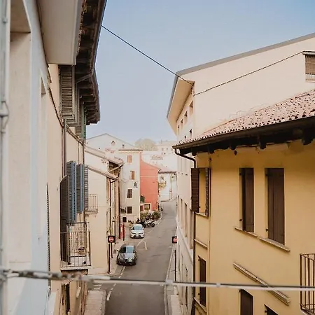 Alle Mura Di Verona